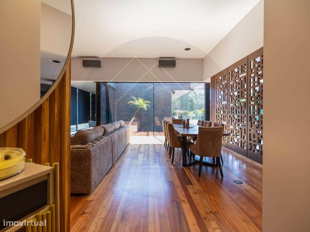 Moradia T6, térrea contemporânea, piscina, terraços e jardim junto ...-13