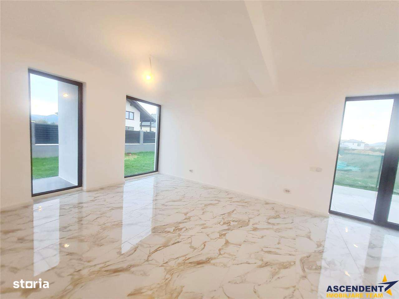 Casa, noua,intabulata,toate utilitatile - Imagine principală: 1/20