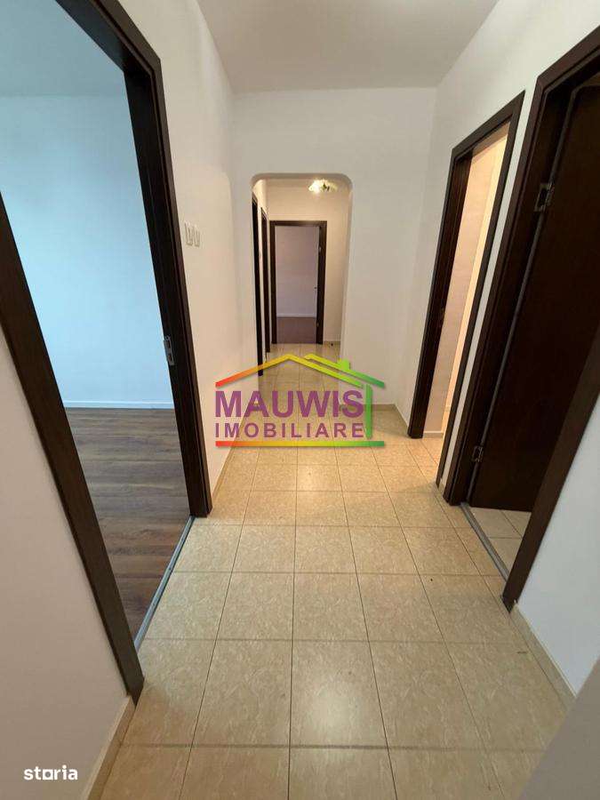 Mosilor /  3 cam decomandat / bl 1980 / 5 min Metroul Obor /-0