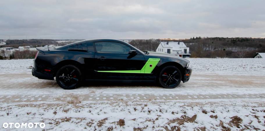 Ford Mustang Shelby GT500 - 5