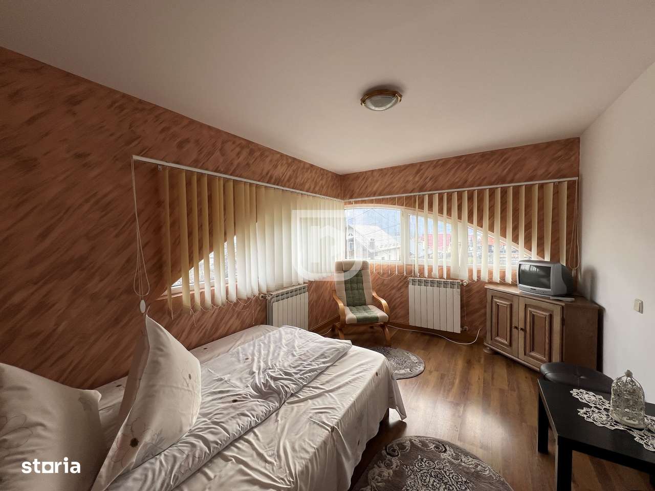 Casa de vacanta spatioasa de vanzare 6 dormitoare in Gura Humorului - Imagine principală: 5/20