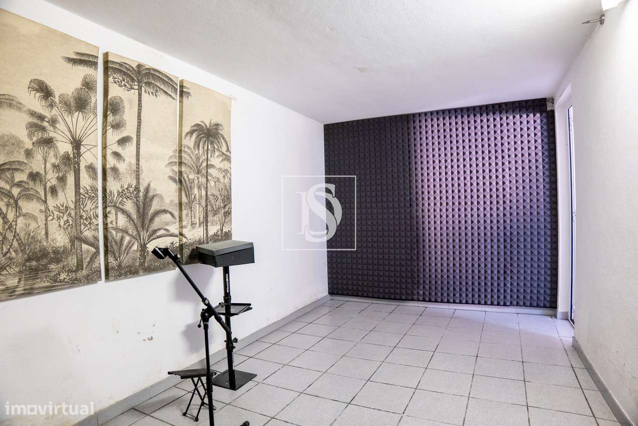 Moradia T3 + Lote Urbano 384m2 | Urb. Casal Tocha, Torres Novas-25