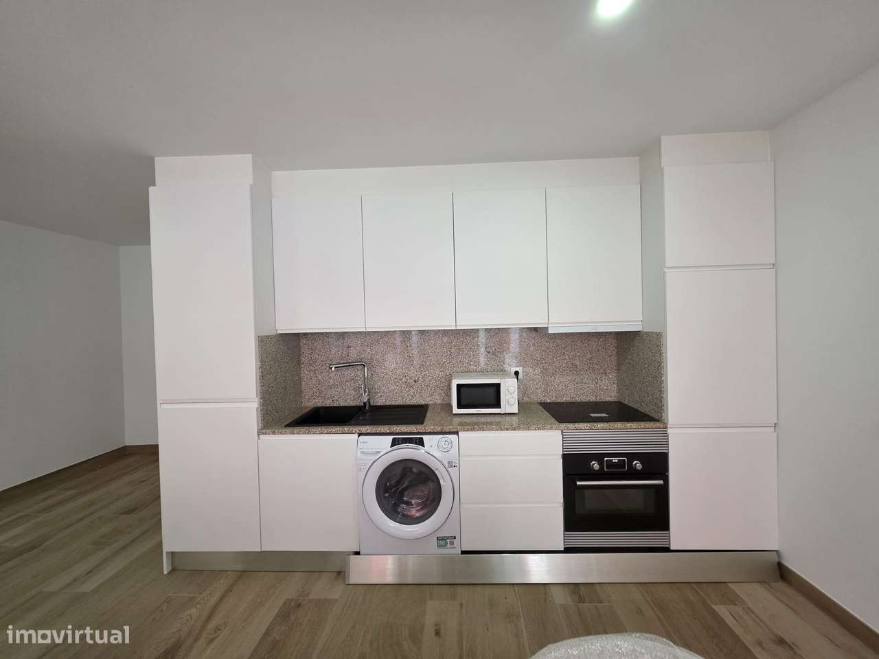 Apartamento T2 | Novo | Jardim Privativo | Batalha-6