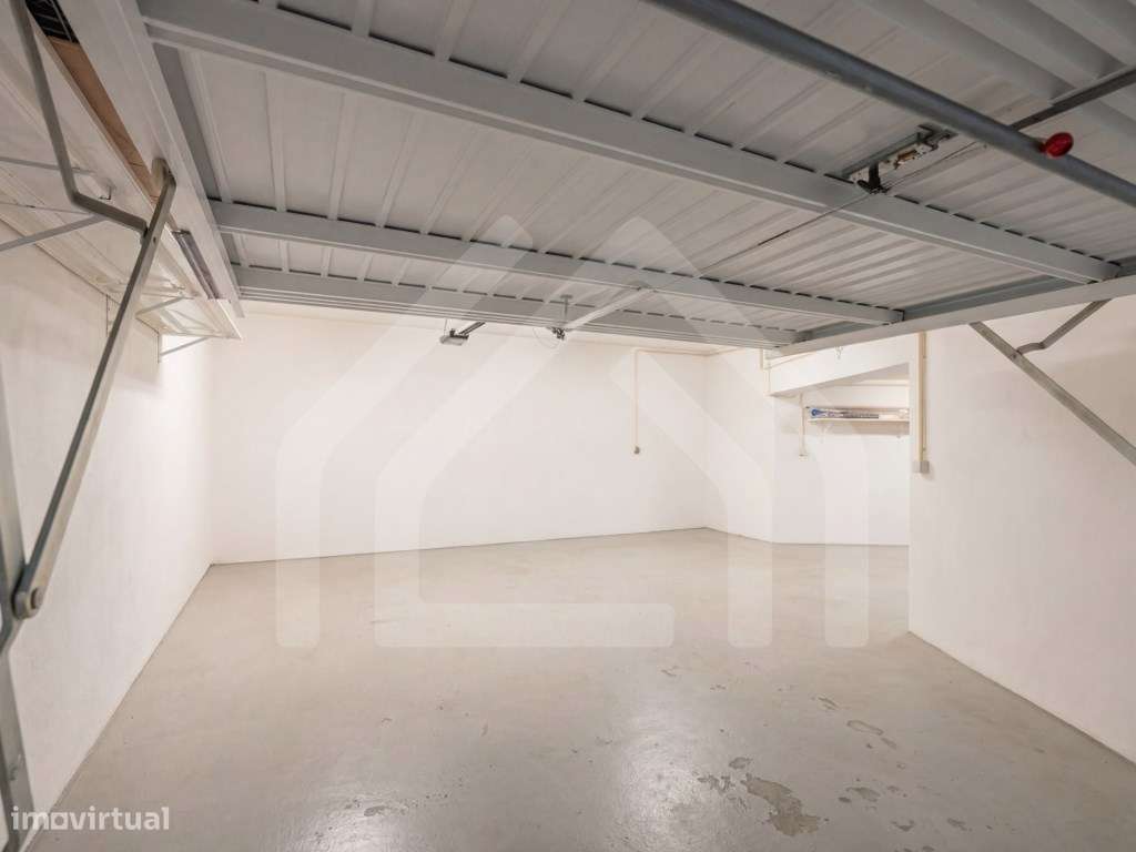 Apartamento T3 | Com aproveitamento de sótão | Alqueves-22