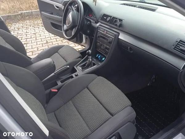 Audi A4 Avant 2.0 TDI - 13