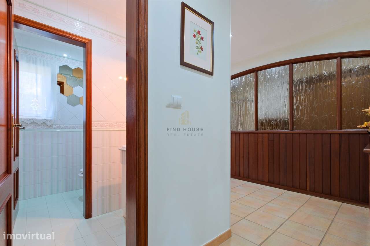 Moradia Isolada T4 com piscina, campo de ténis e logradouro em Cachoei-33