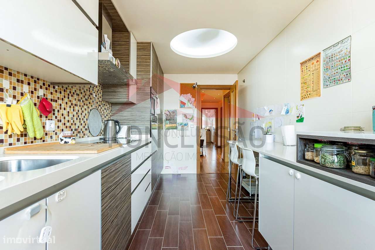 Apartamento T2 na Póvoa de Santa Iria-5