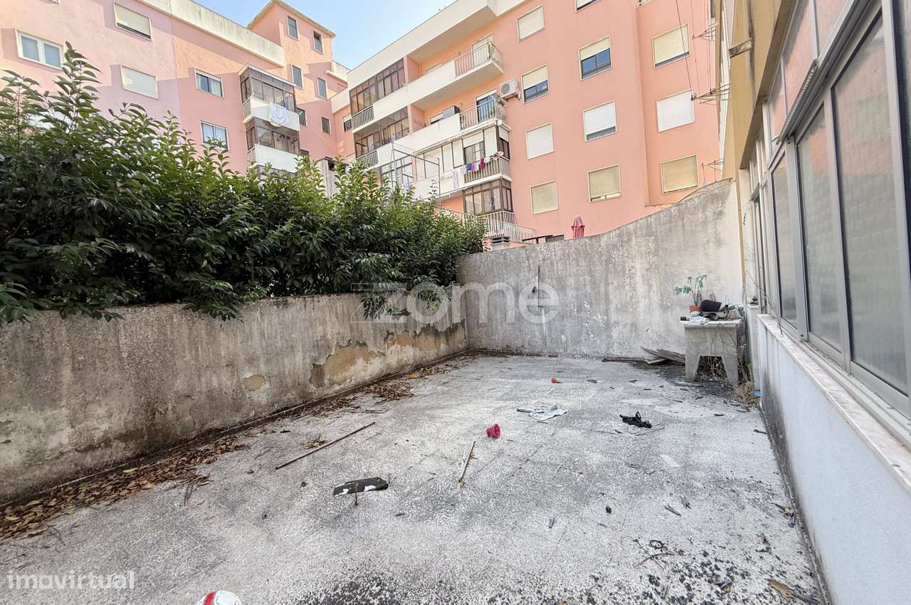 Oportunidade de reforma: apartamento de 1 quarto com terraço privat...-17