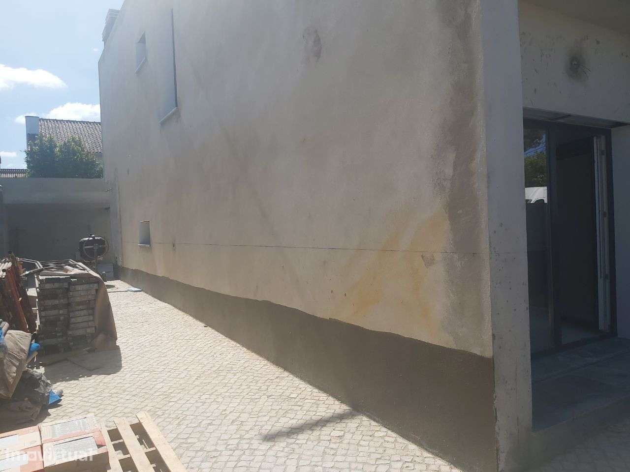 Excelente Moradia Isolada Duplex com 5 Assoalhadas-21