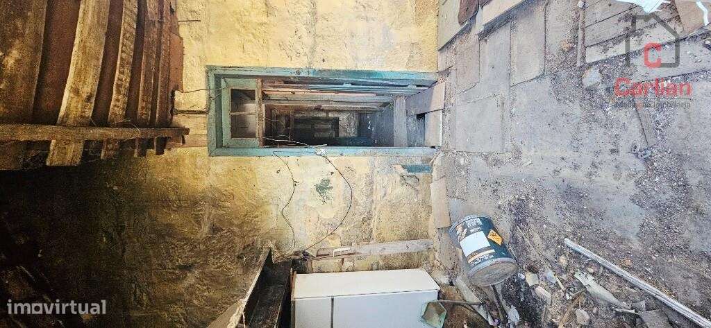 CONJUNTO DE 2 MORADIAS EM GULPILHARES-26