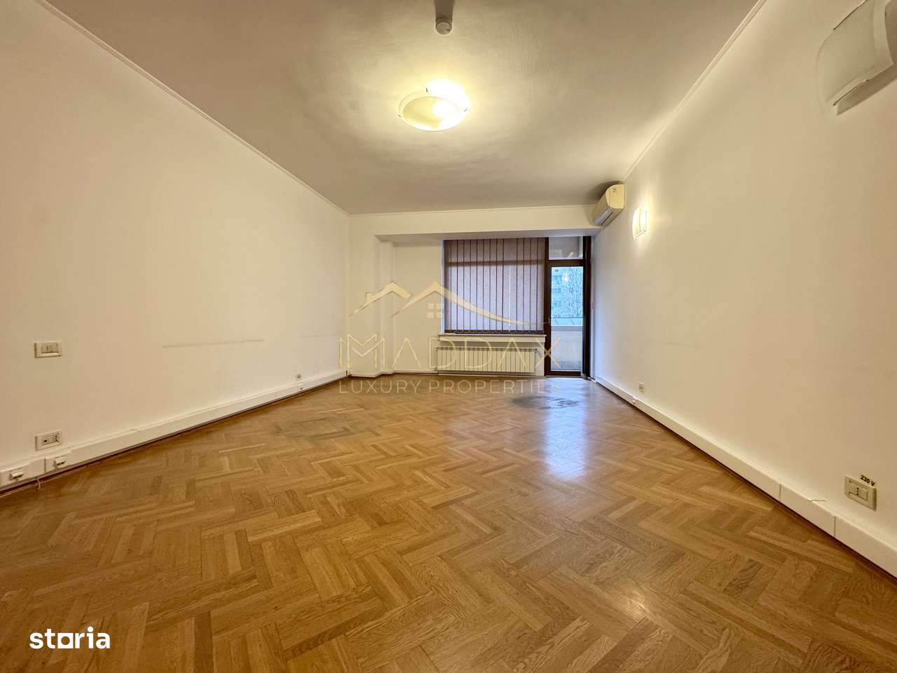 Vila cu 13 camere *460mpu* + garaj // Dorobanți-10