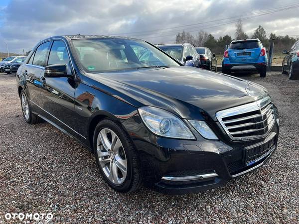 Mercedes-Benz Klasa E 250 T CDI DPF BlueEFFICIENCY Automatik Avantgarde - 11