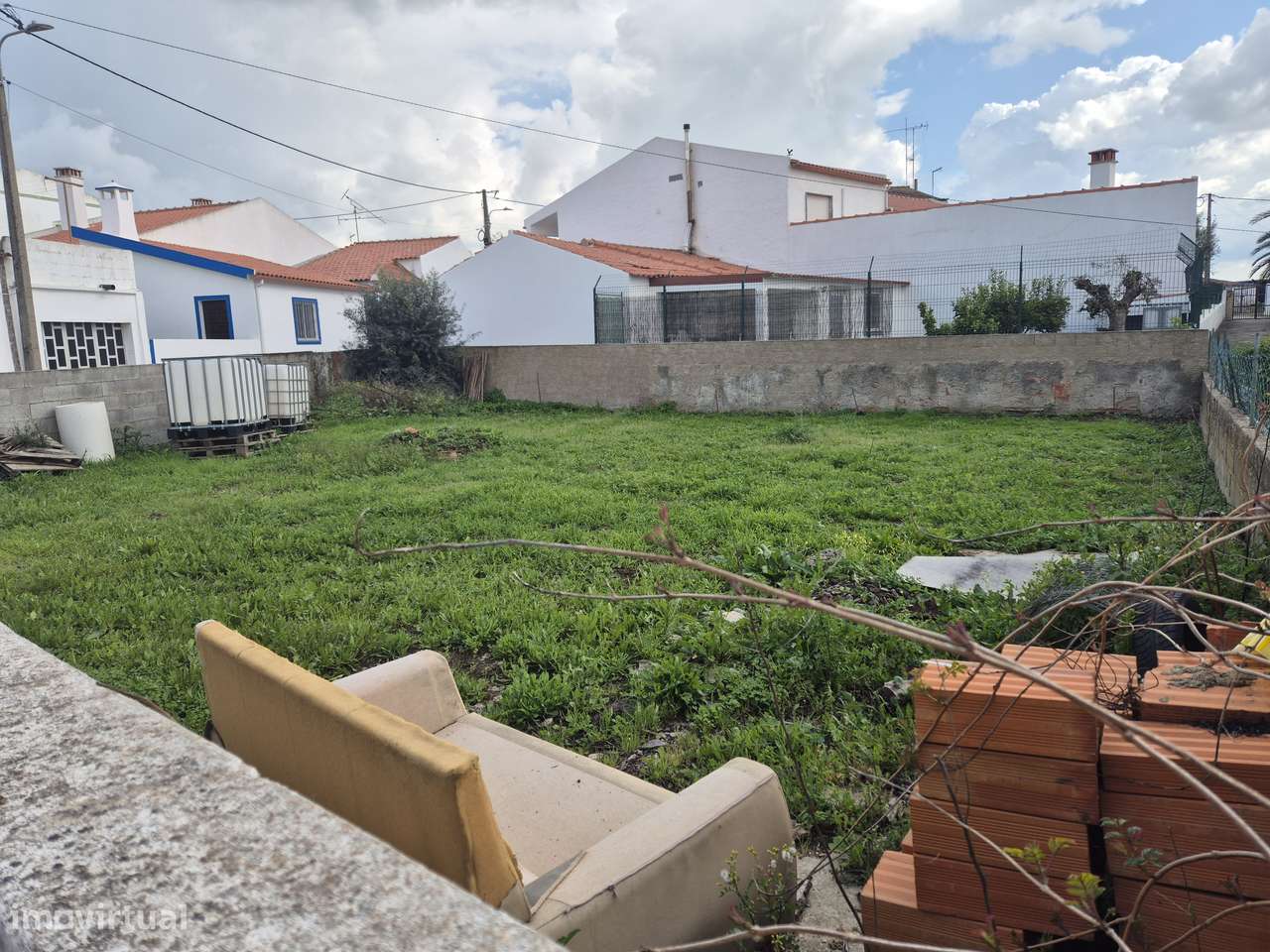 Lote para construção de moradia rc e 1o andar na Aldeia dos Fernandes - Grande imagem: 3/7