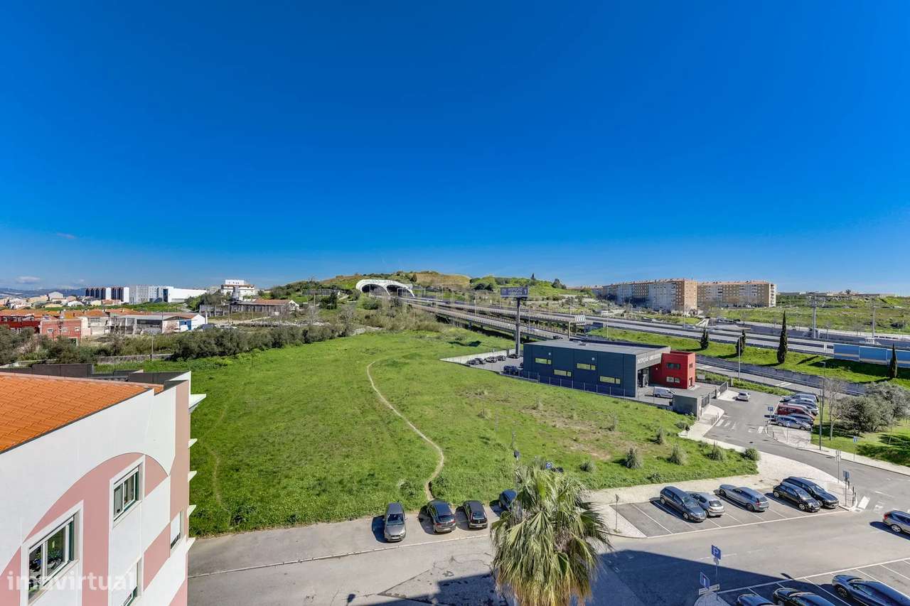 T3 153 m² com varanda | Garagem + 1 lugar de estacionamento | Lumiar |-19