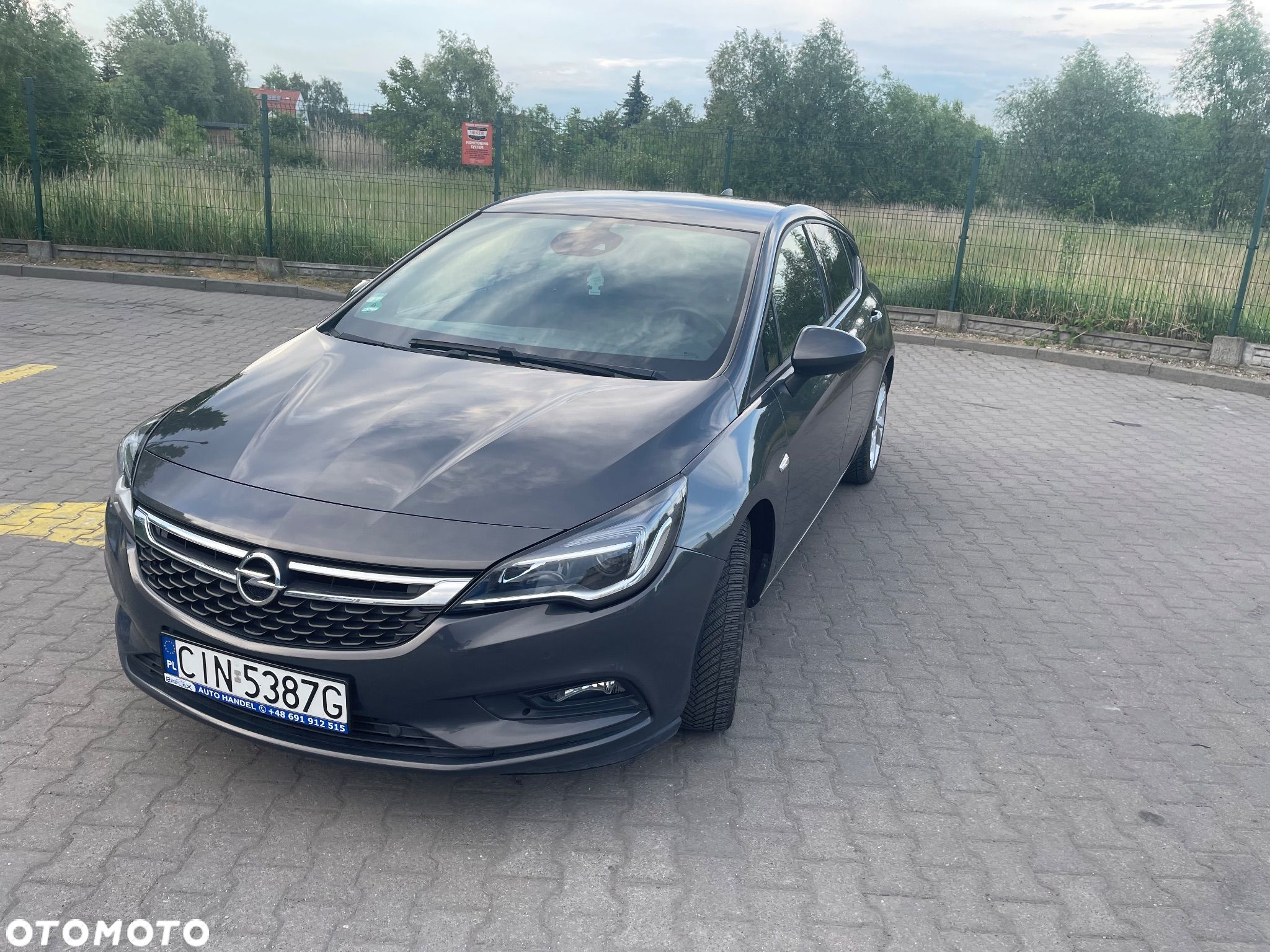 Opel Astra 1.4 Turbo Edition - 1