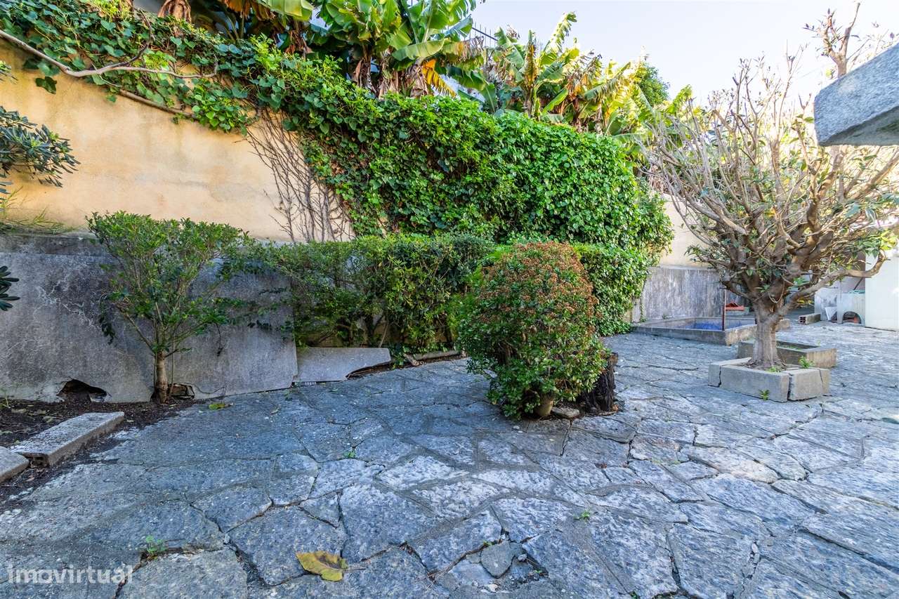 Moradia Estoril Cascais Vista Mar para renovar T6-51