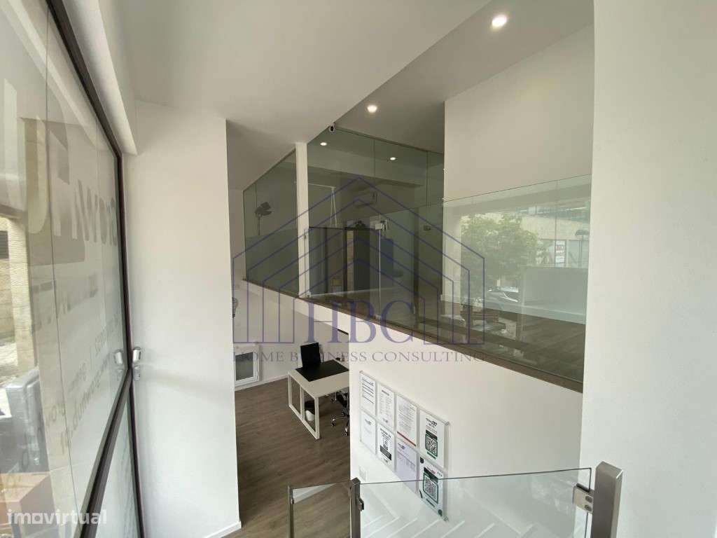 Espaço Comercial de Excelência | Ideal para Investimento ou Utiliza...-10