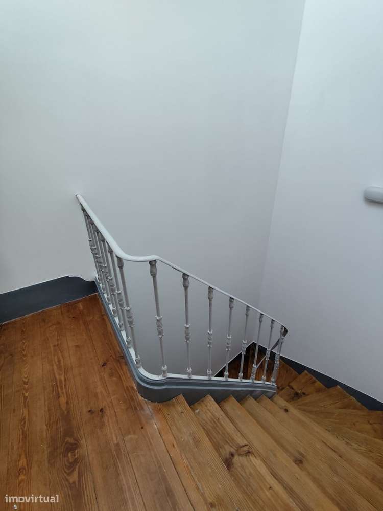 Apartamento T2 renovado e equipado em São Vicente - Com  Vista de Rio! - Grande imagem: 5/8