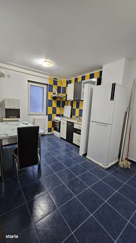 3 camere semidecomandat strada Miron Costin-9