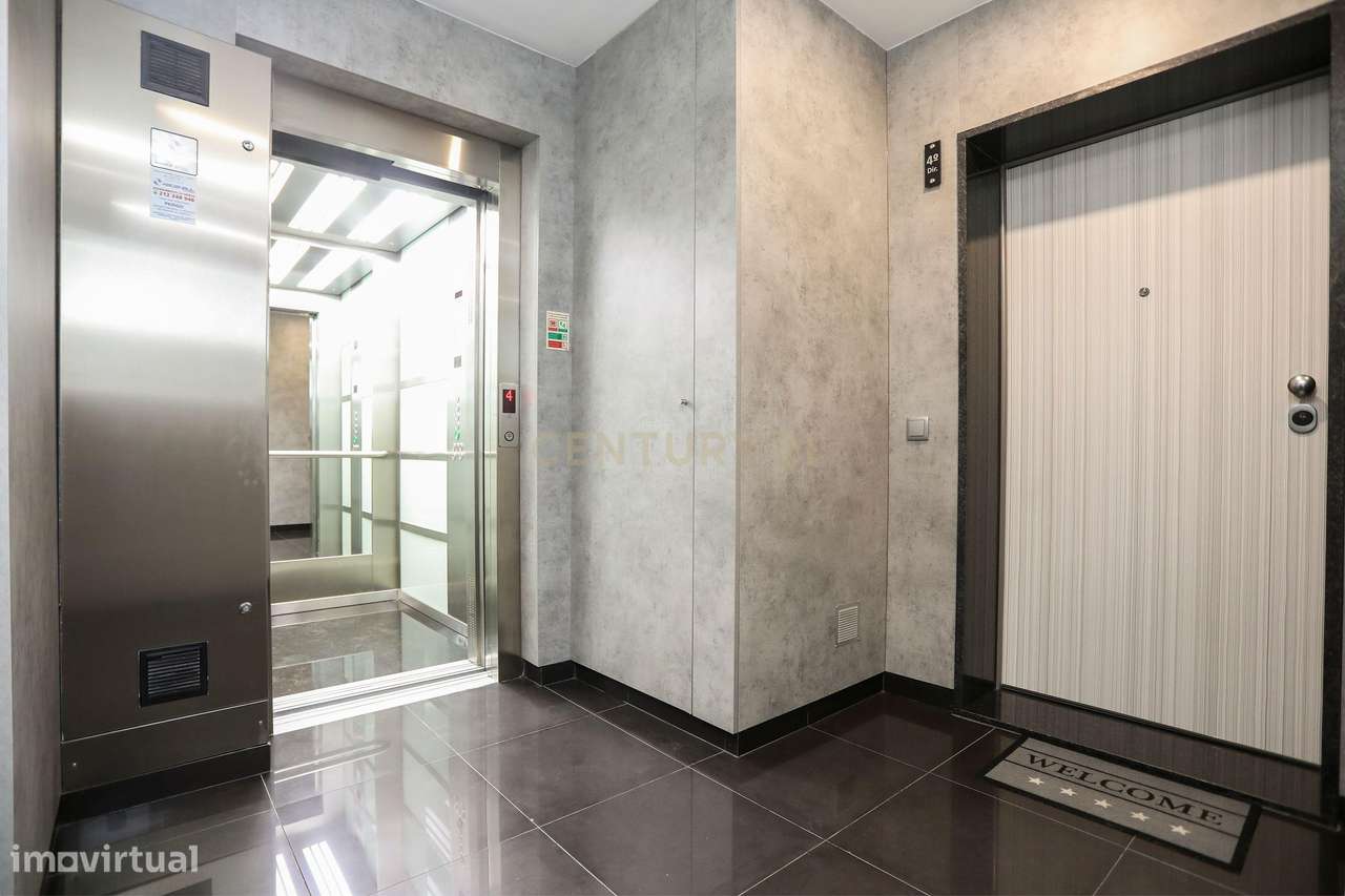 Apartamento T2 + 2 duplex novo com terraço, varanda e box para 2 viatu - Grande imagem: 5/36