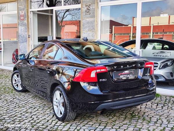 Volvo S60 1.6 D2 Drive Kinetic Start/Stop - 4