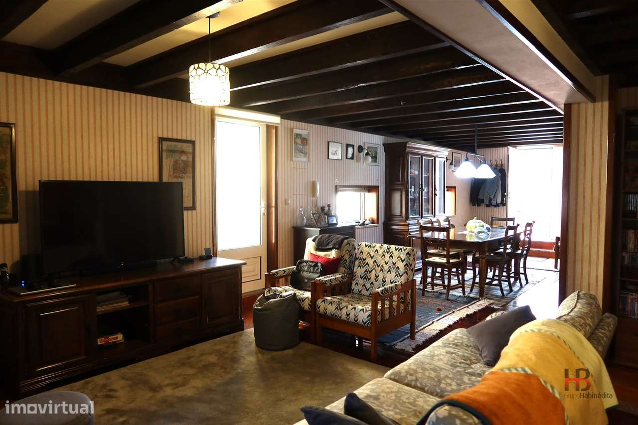 Oportunidade Única: Moradia T3 no Centro de Gondomar-22