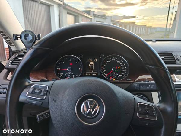 Volkswagen Passat 2.0 TDI Highline DSG - 7