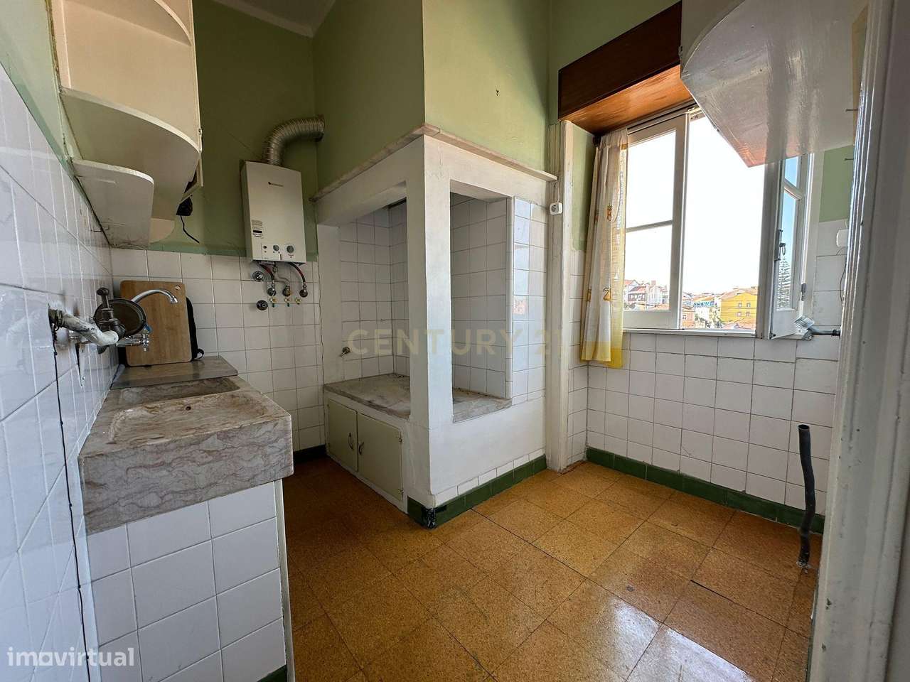 Apartamento T2 para remodelar em Santa Maria Maior, Lisboa - Oportunid - Grande imagem: 3/34