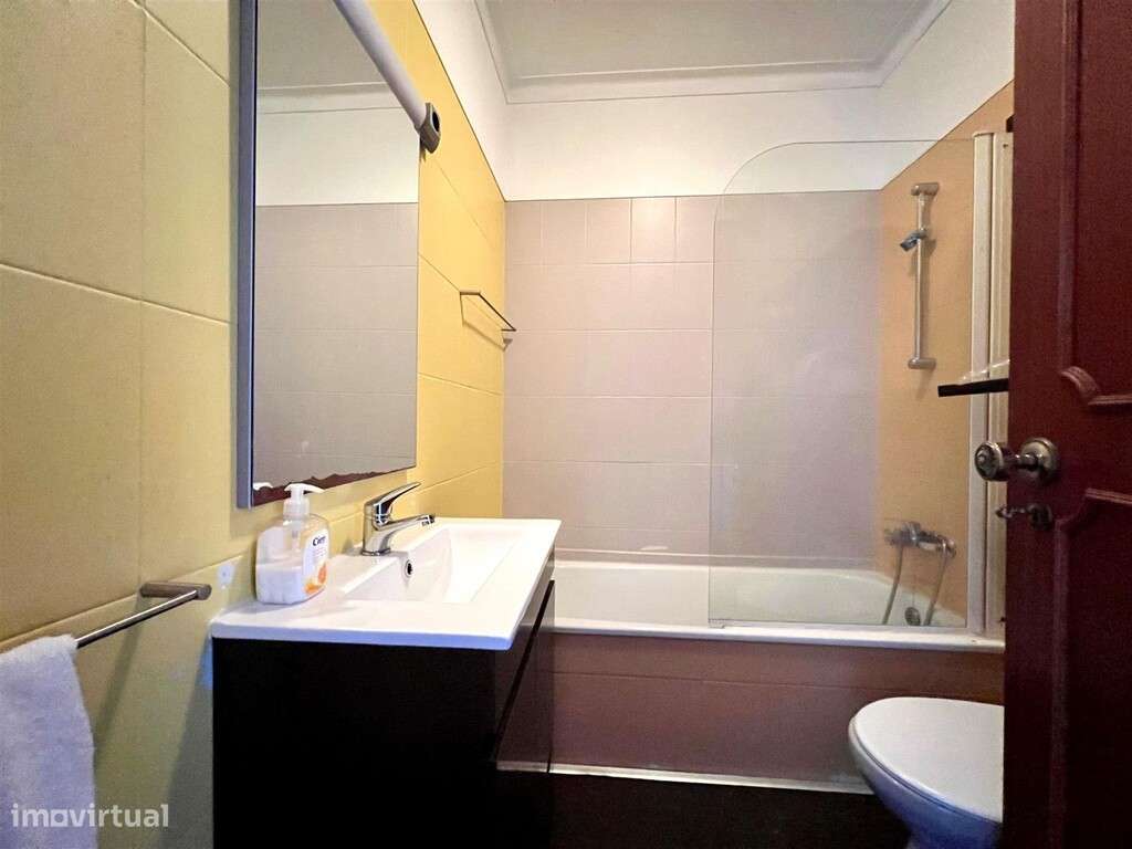 Apartamento T3 com garagem em zona de Santa Clara - Grande imagem: 5/11