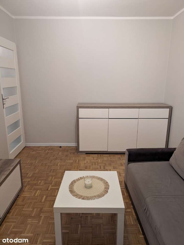 Dwupokojowe mieszkanie z balkonem (Nowe Miasto, ul. Pułaskiego) - Pełny obrazek: 2/9