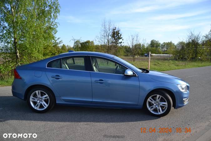 Volvo S60 2.5 T5 - 6