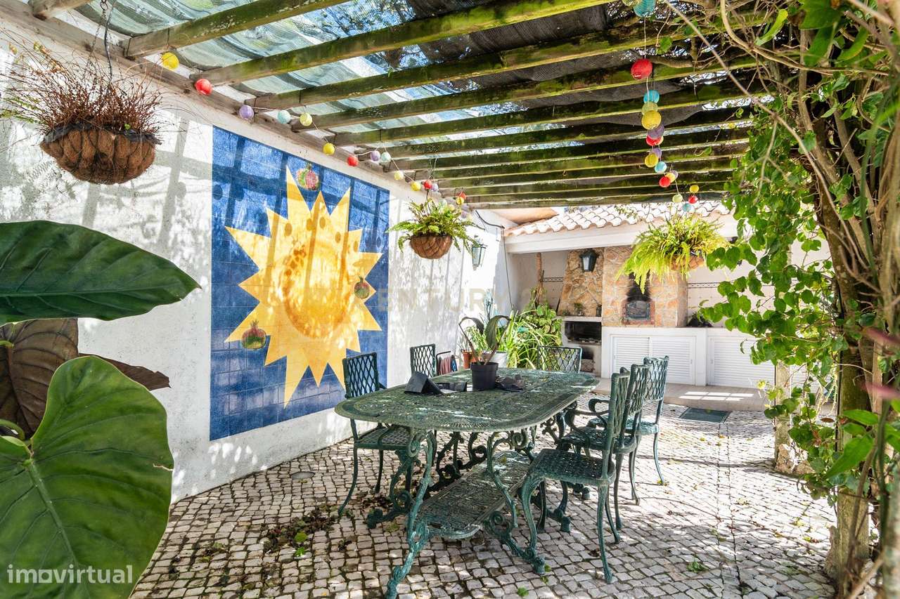 Moradia T2+3 em Seixal, Ericeira-21