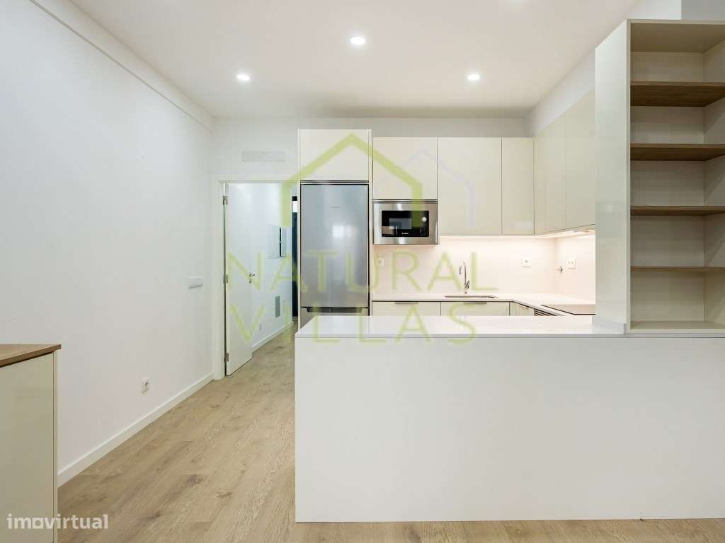 Moradia em Banda T2 Moderna junto à Baixa de Faro - Grande imagem: 3/15