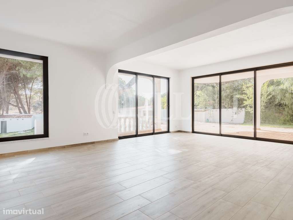 Moradia T5, com piscina e garagem, em Almancil, Algarve - Grande imagem: 3/24