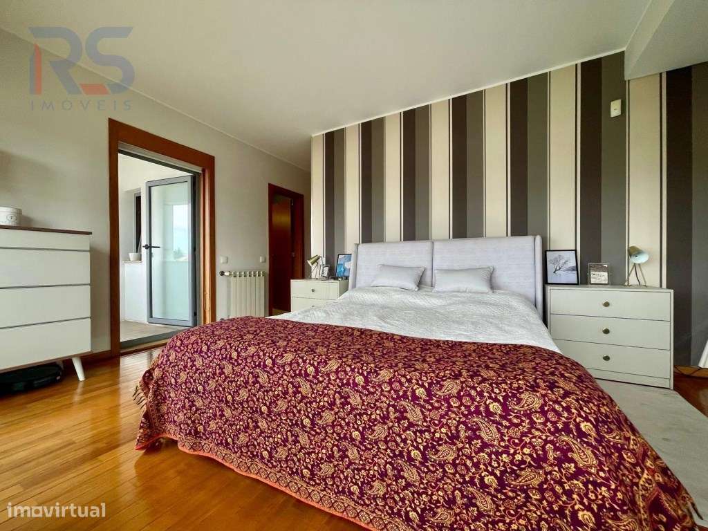 Moradia condomínio fechado T5-19