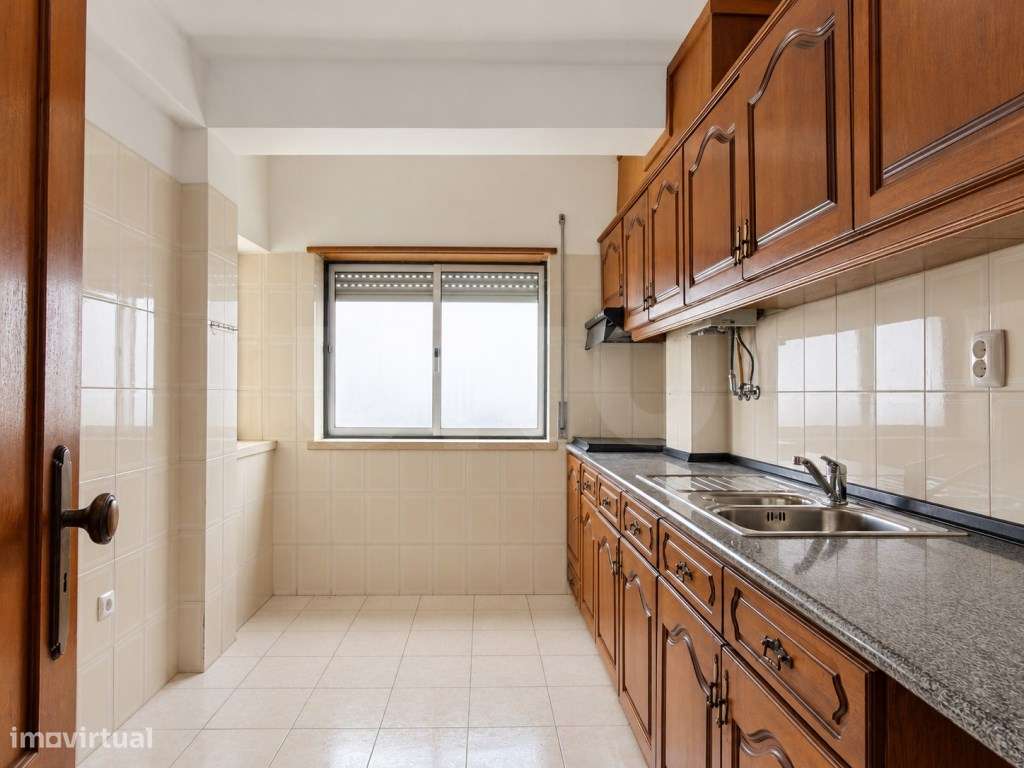 Apartamento T2+1 com vista mar para venda em Santa Cruz.-6