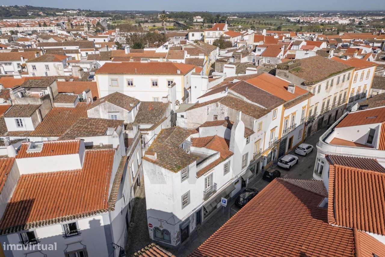 ️ Prédio à Venda no Centro Histórico de Évora-22