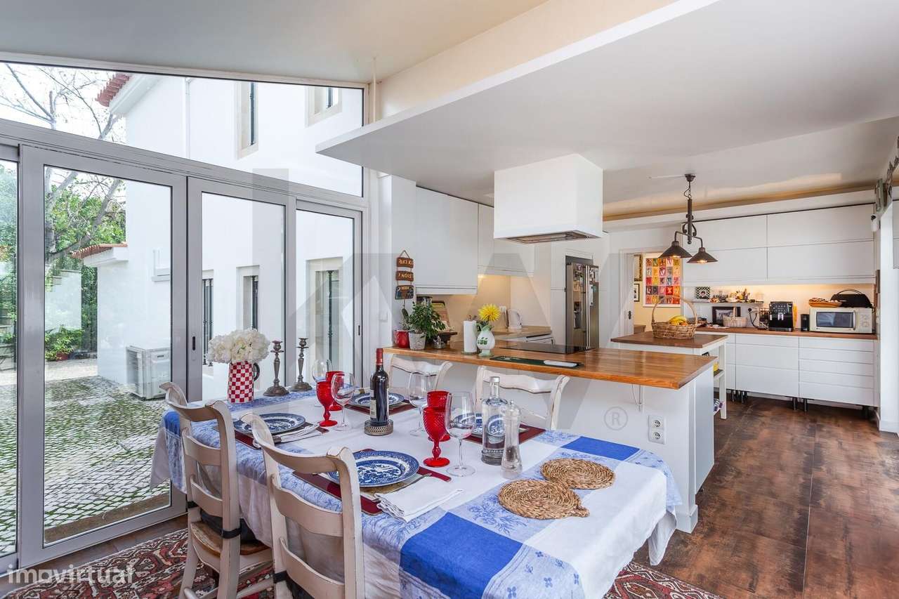 Moradia de Luxo T3 + 1 com Piscina e Jardim Privado em Alcabideche, Ca-32