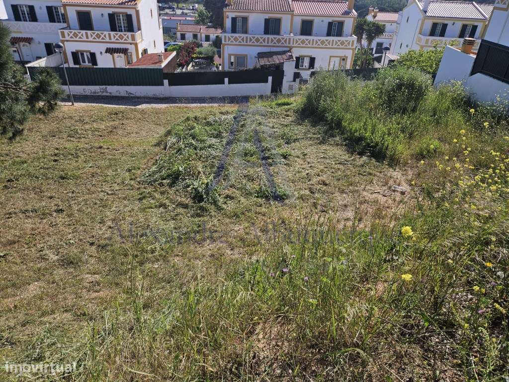 Lote de terreno com projeto aprovado em zona central - Grande imagem: 4/5