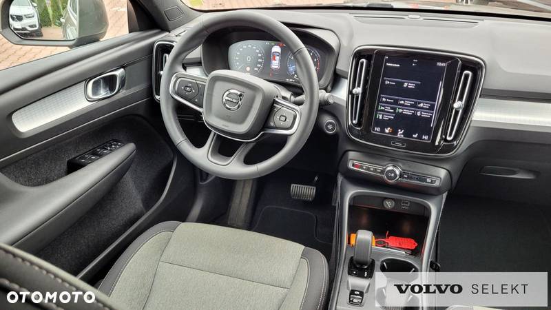 Volvo XC 40 - 24