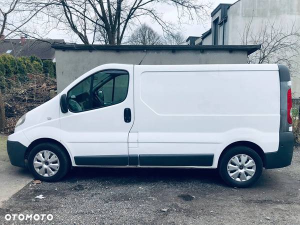 Renault TRAFIC - 13