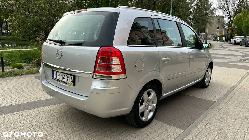 Opel Zafira 1.6 - 30