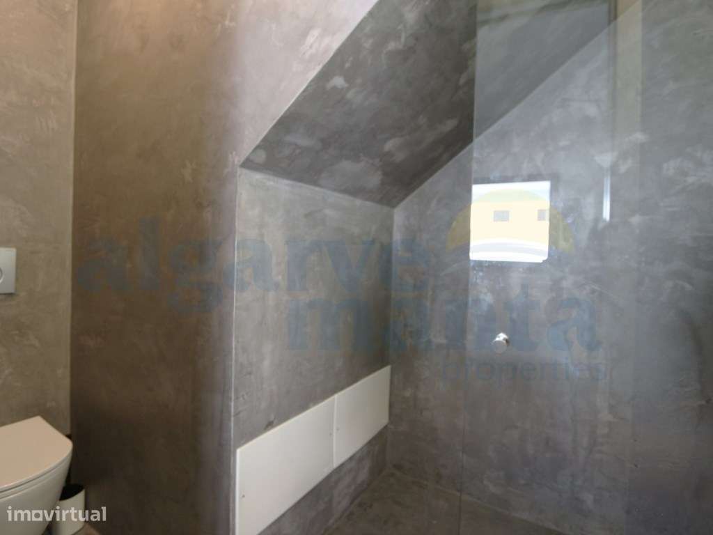 Moradia T3 Geminada com Piscina Privada em Manta Rota-10