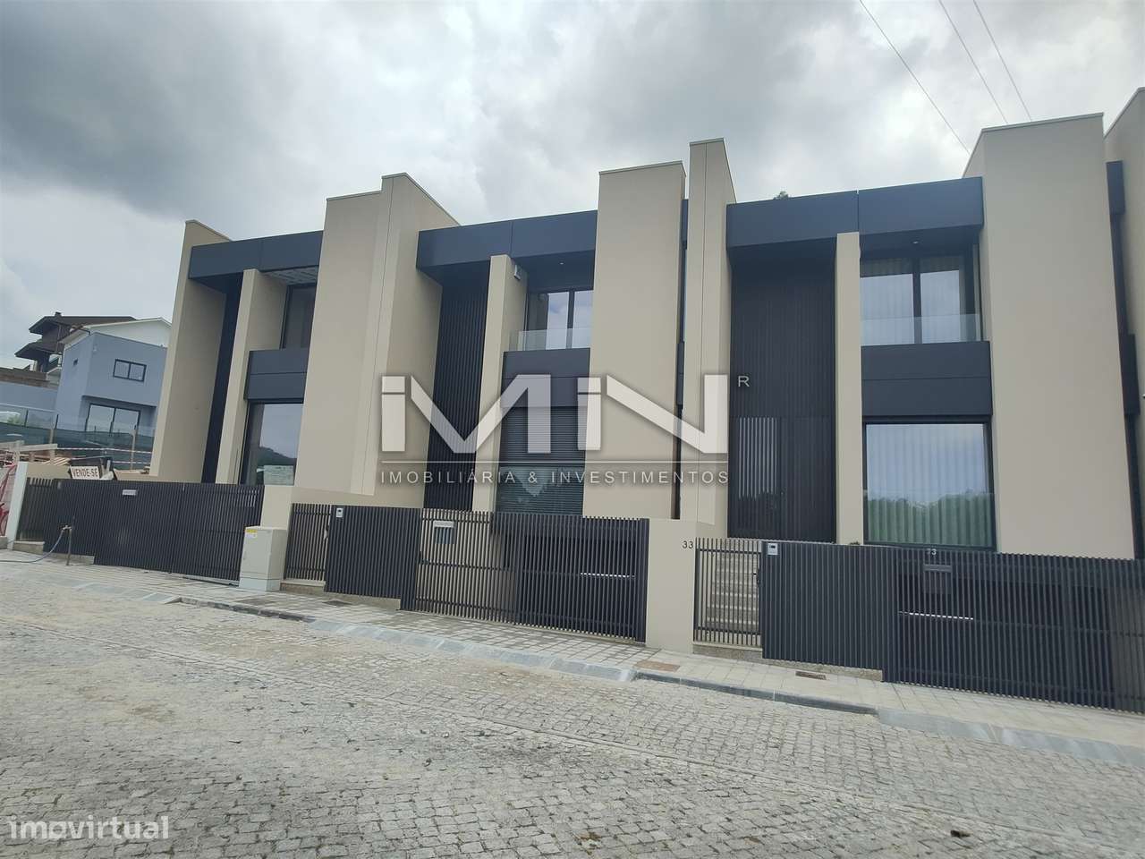 Moradia T3  com 3 Suites - áreas amplas - Grande imagem: 1/29