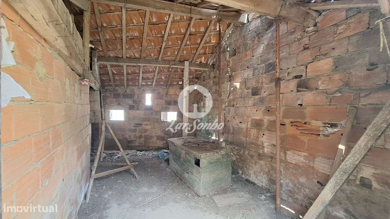 Moradia para restauro com terreno de 1032 m2 e Vistas de Mar em Laú... - Grande imagem: 5/21