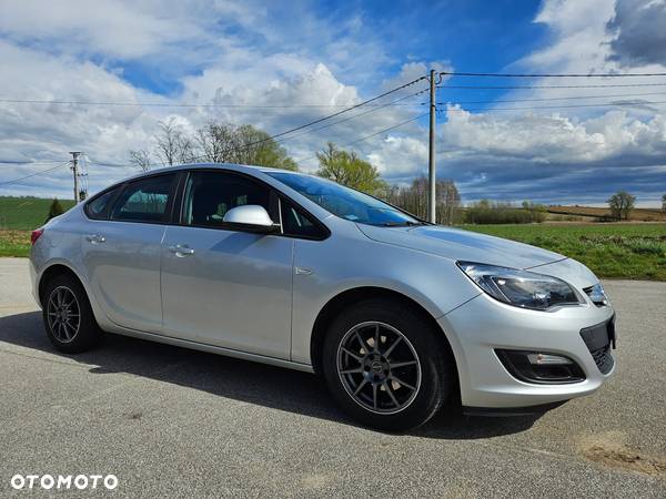 Opel Astra IV 1.4 T Active - 8