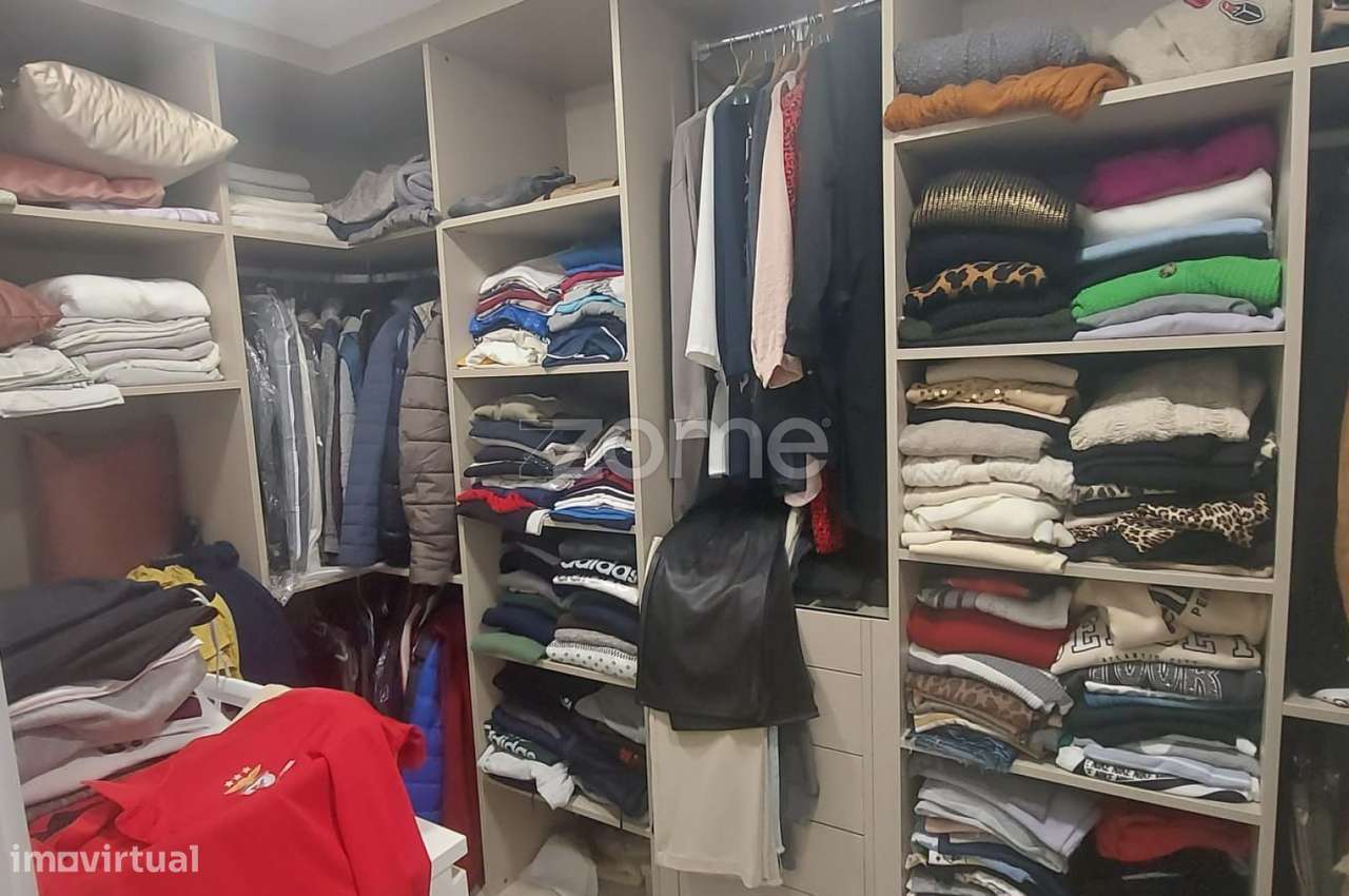 Moradia Térrea V3 com Piscina, Garagem e Terreno de 1.990 m² – Bust...-21