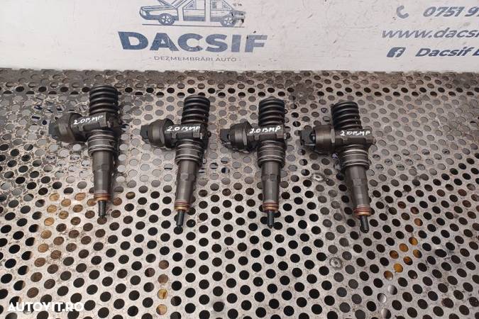 Injector motorina 2.0 BMP Volkswagen VW Passat B6  [din 2005 pana  2010] seria wagon 5-usi 2.0 TDI - 1