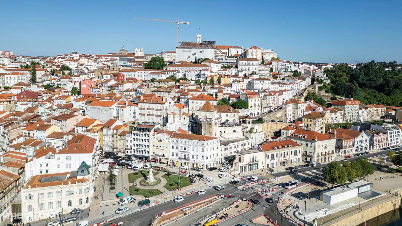 Prédio com vista soberba sobre o rio Mondego-43