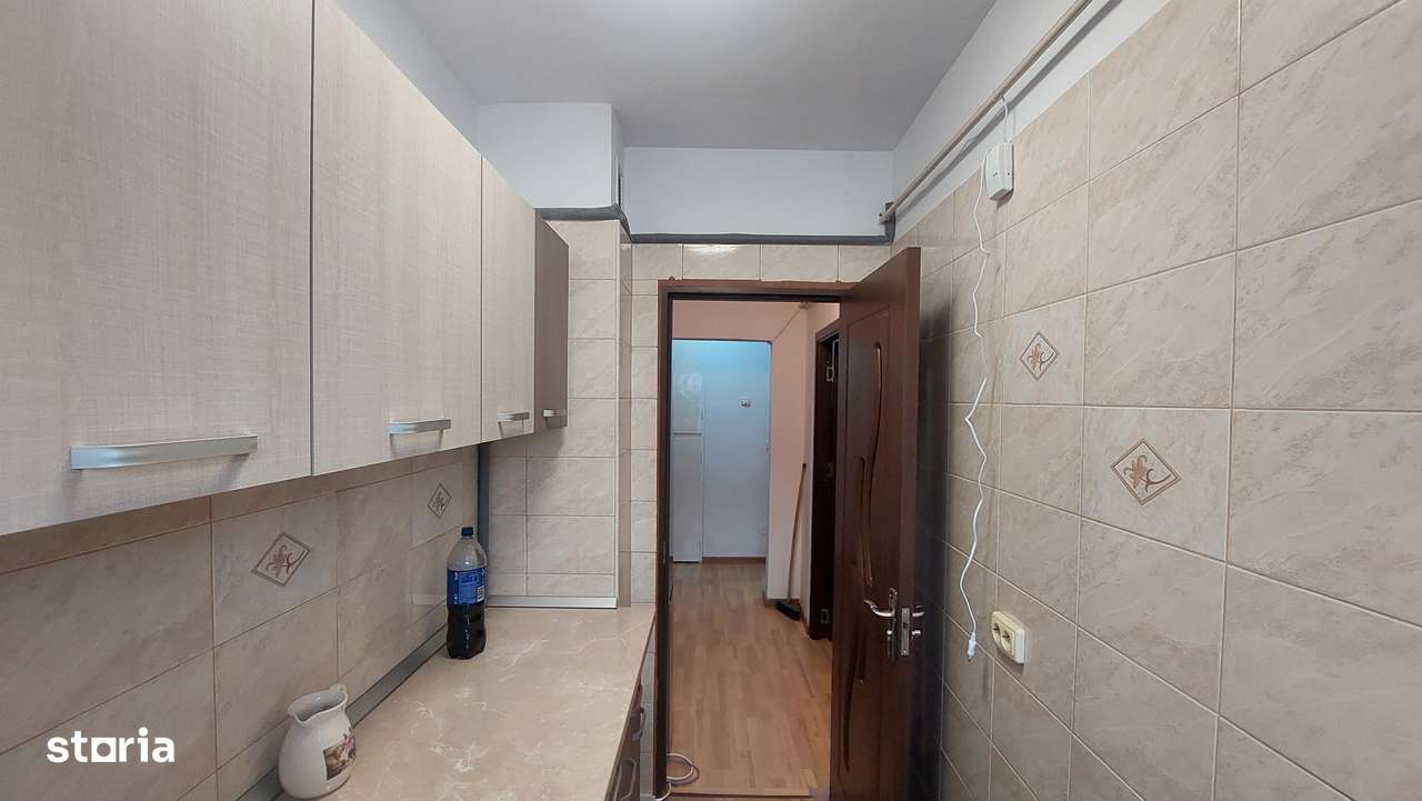 Garsoniera  Confort 1  decomandat ETAJ 3  cu balcon  pe  camera - Imagine principală: 4/7